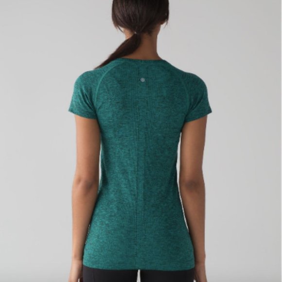 Lululemon Swiftly Tech Short Sleeve Crew Size 8 Green/Black - Picture 5 of 6